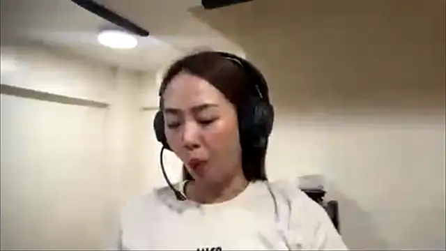 DungBillesbach's Live XXX Chat