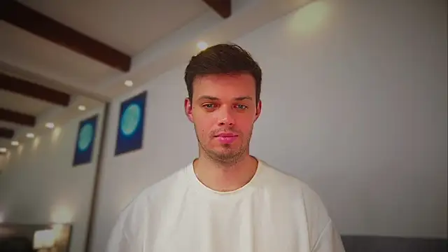 dick_apri0n Webbikameraesitys