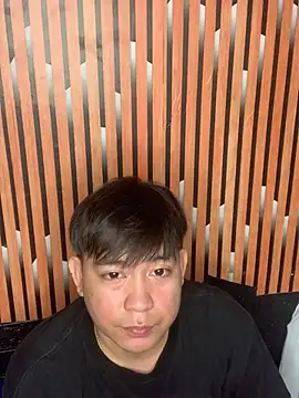 הופעת וובקאם של asiancuteboix