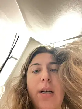 kate_nicepops333221's Webcam Show