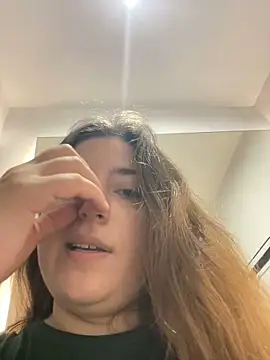 kate_nicepops333221's Webcam Show