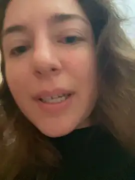 Show modela kate_nicepops333221 na web-kameri