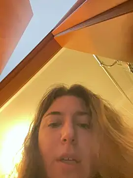 kate_nicepops333221n Webbikameraesitys