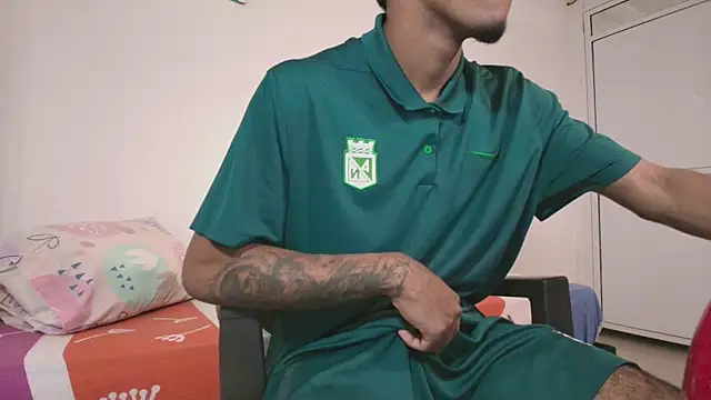 k_florez Show in webcam