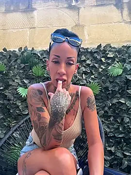 Webkamerová show inked_up_jade