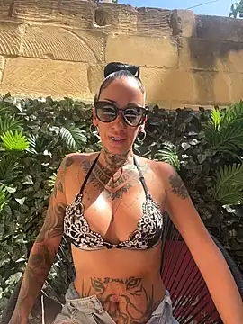 inked_up_jade's Webcam Show