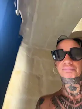 inked_up_jade's Webcam Show