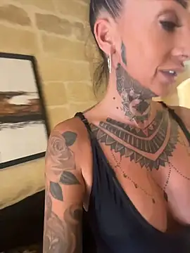 inked_up_jade webcam show