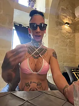 Show de webcam de inked_up_jade