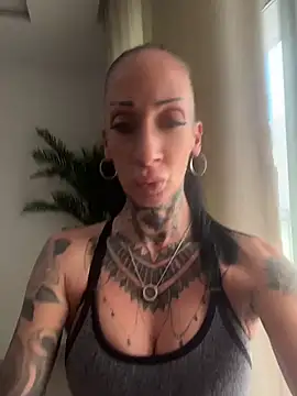 inked_up_jade ওয়েবক্যাম শো