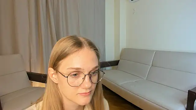 FemMantis Chat XXX in diretta