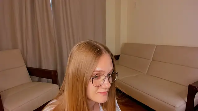 FemMantis Adlı Modelin Canlı XXX Sohbeti