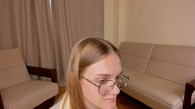 FemMantis Chat XXX in diretta