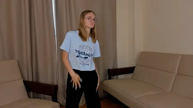 FemMantis Chat XXX in diretta