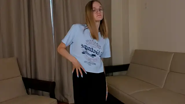 FemMantis 现场XXX聊天