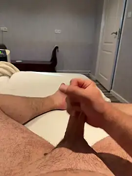 MrCages webcam show