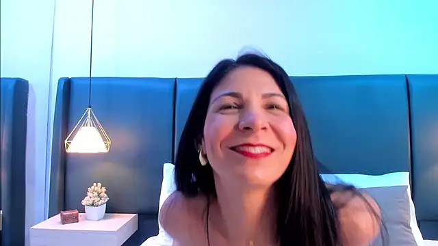 EliseBelln Live XXX chat