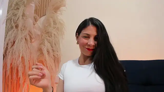 Chat +18 de EliseBell ao vivo