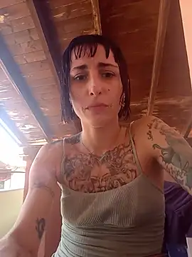 Chatroom XXX en direct de Grimm-inside