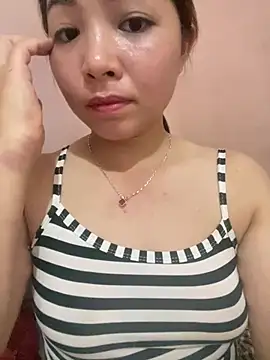 Phiea-nc94's Live XXX Chat
