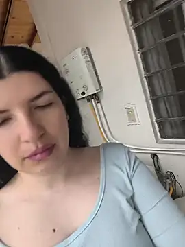 bycurlys webkamerás műsora