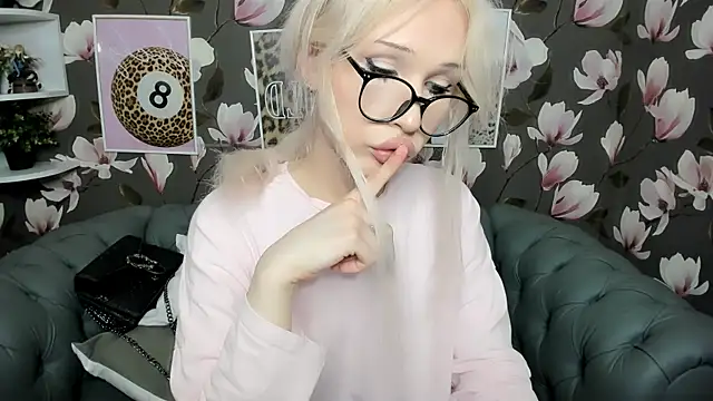 KristiFlash webcam show