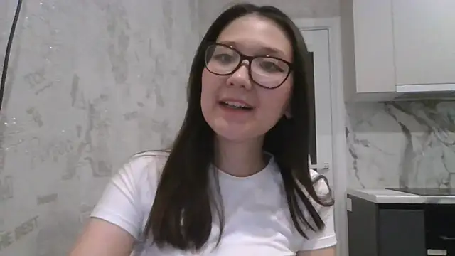 SupremacyChloe Chat XXX in diretta