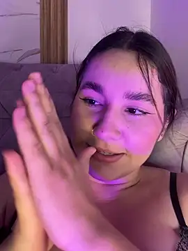 Chat +18 de liadakota_ ao vivo