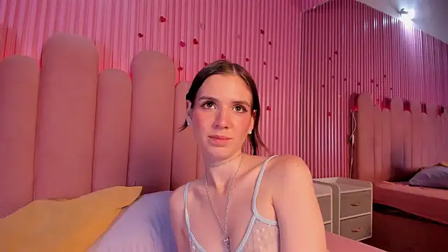 הופעת וובקאם של taniahottie