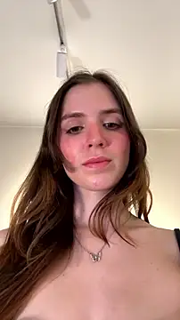 Show modela taniahottie na web-kameri