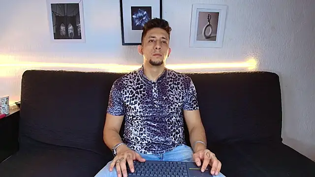Sr_Maykol Show in webcam