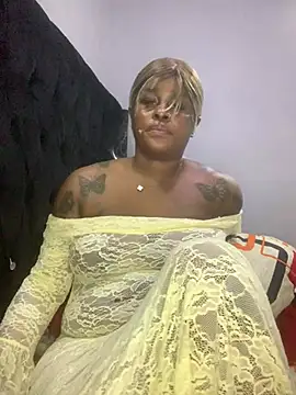 Pearlpinkyyoung's Webcam Show
