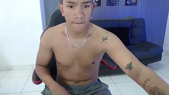 Show de Alan_BigAss na webcam