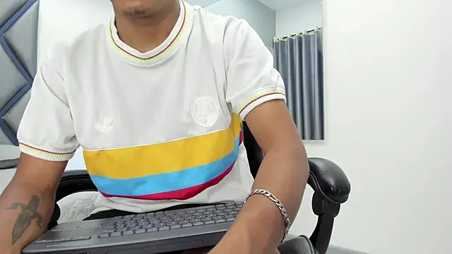 JustinOrtiz_ – webcam-show
