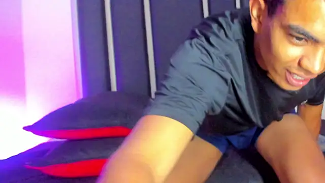 JustinOrtiz_'s Webcam Show