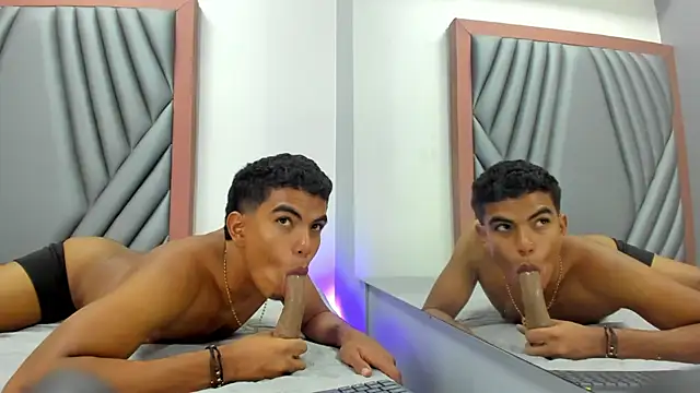 JustinOrtiz_'s Webcam Show