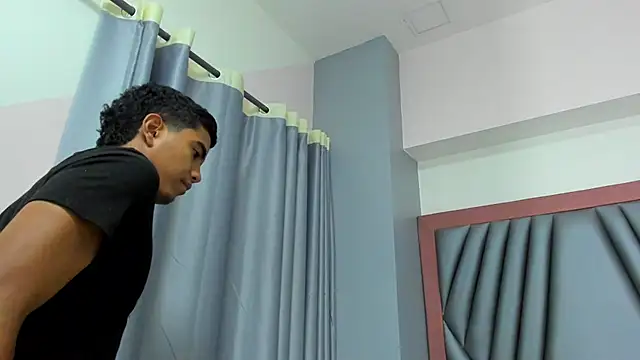 عرض كام JustinOrtiz_