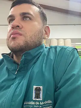 fuegolatinorojas Webcamshow