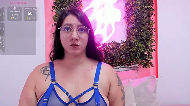 SophieCorrales 现场XXX聊天