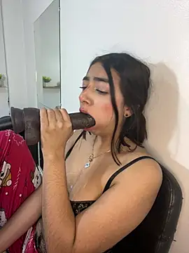 cherry_skinnyy_ Adlı Modelin Web Kamerası Şovu
