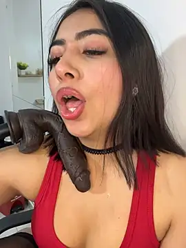 Онлайн чат XXX cherry_skinnyy_