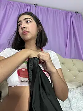 cherry_skinnyy_ Adlı Modelin Web Kamerası Şovu