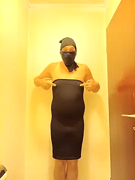 Sarafemboyy webcam show