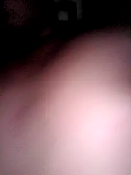 Sarafemboyy's Webcam Show