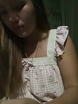 XXX chat uživo modela GiniEi
