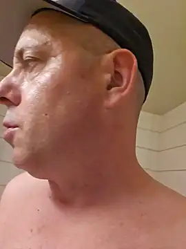 heterohotguy78's Webcam Show