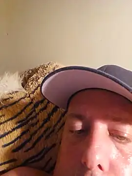heterohotguy78 Webcam Show