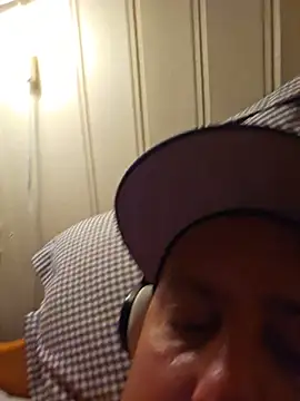 heterohotguy78's Webcam Show