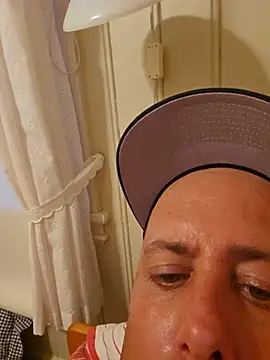 heterohotguy78 Webcam Show