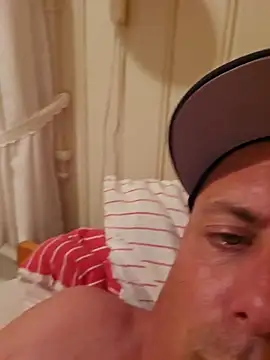 heterohotguy78 Show Webcam